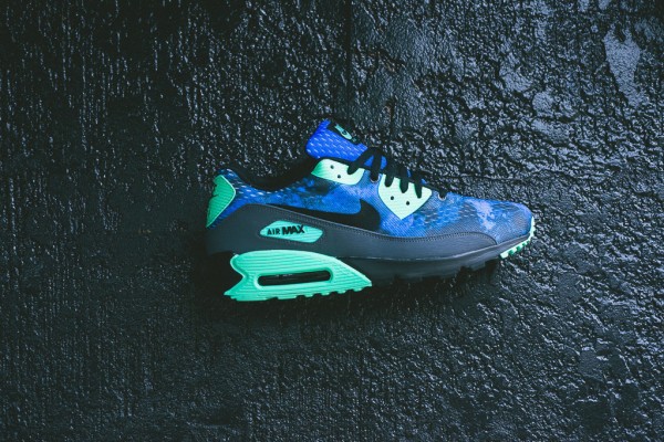 Nike Air Max 90 CMFT - Hyper Cobalt / Green Glow 2