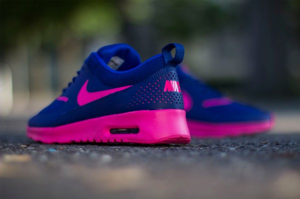 NIKE AIR MAX THEA - DEEP ROYAL BLUE / HYPER PINK 3