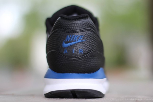 Nike Air Max Lunar1 Deluxe – Black/Gym Blue-White 3