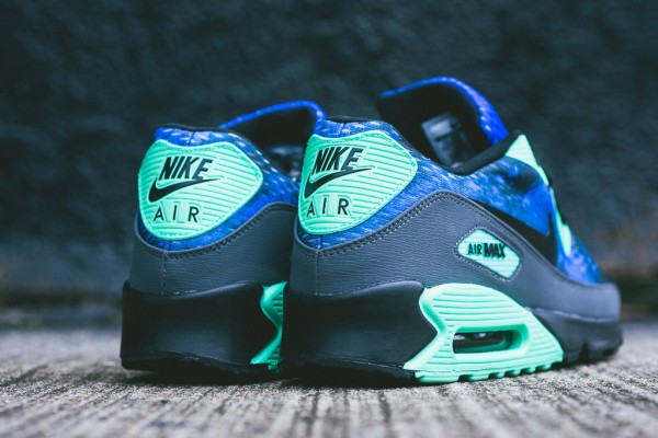 Nike Air Max 90 CMFT - Hyper Cobalt / Green Glow 5