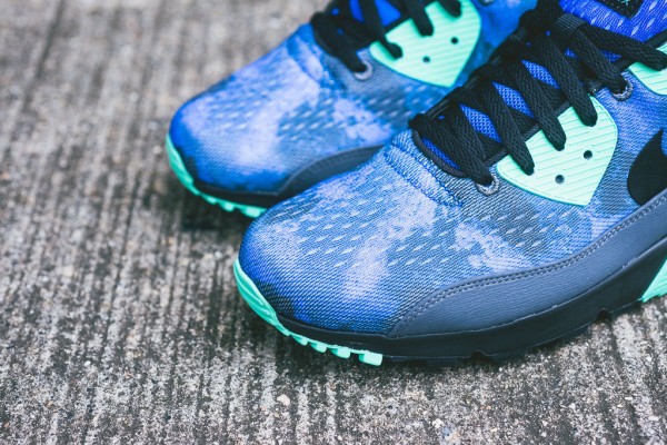 Nike Air Max 90 CMFT - Hyper Cobalt / Green Glow 7