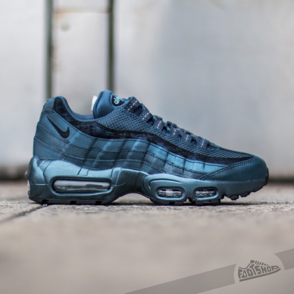 Anike-wmns-air-max-95-prm-metallic-armory-navy-black-sqadron-blue