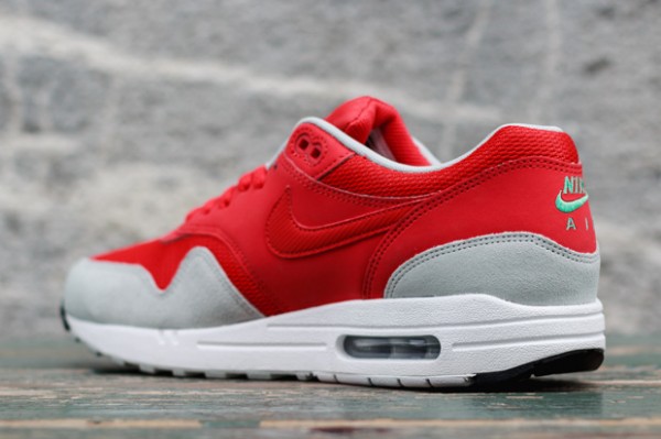 Nike Air Max 1 "Daring Red" 3