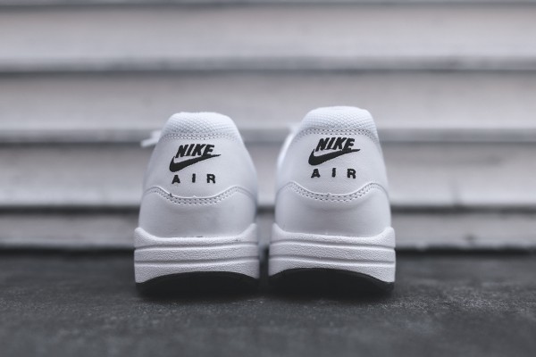 Nike Air Max 1 Essential - White / Black 5