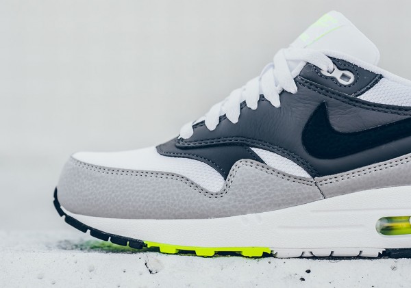 Nike Air Max 1 Essential - White/Black-Dark Grey-Wolf Grey-Volt 3