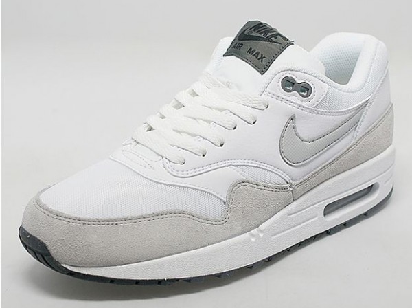 NIKE AIR MAX 1 “GREY MIST” 2