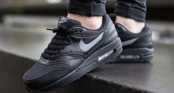 Nike Air Max 1 GS - Black / Cool Grey - White 3