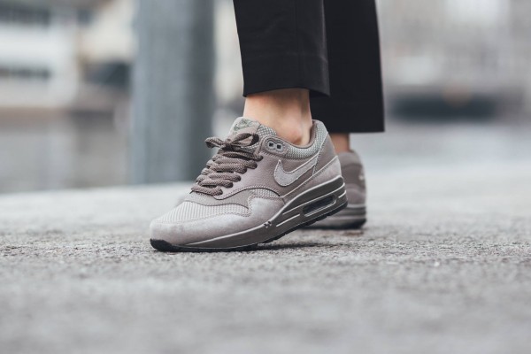 Nike Air Max 1 Premium - Iron/Metallic Pewter-Black 12