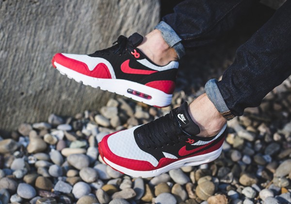 Nike Air Max 1 Ultra Essential - Pure Platinu m/Gym Red-Black-White3