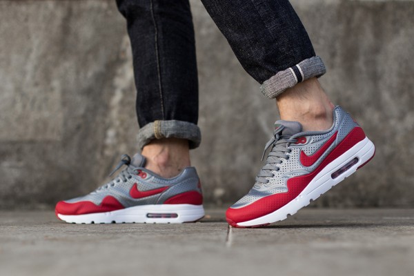 Nike Air Max 1 Ultra Moire -  Metallic Cool Grey/Gym Red-White  2