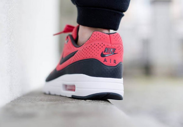 Nike Air Max 1 Ultra Moire "Bred" 4