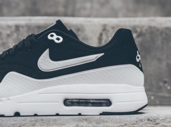 NIKE AIR MAX 1 ULTRA MOIRE – WHITE / BLACK 3