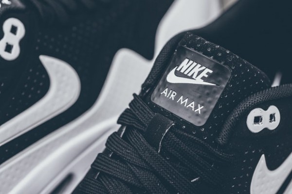 NIKE AIR MAX 1 ULTRA MOIRE – WHITE / BLACK 4