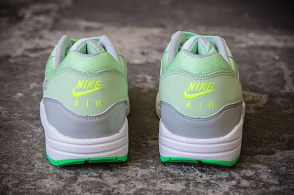 Nike Air Max 1 – Vapor Green / Mist Grey 3