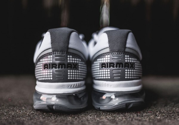 Nike Air Max 2009 - White/Black-Stealth 5