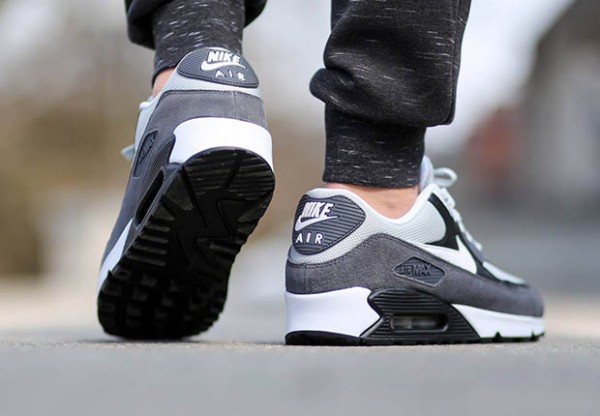 Nike Air Max 90 Essential - Grey Mist / White - Dark Grey 3