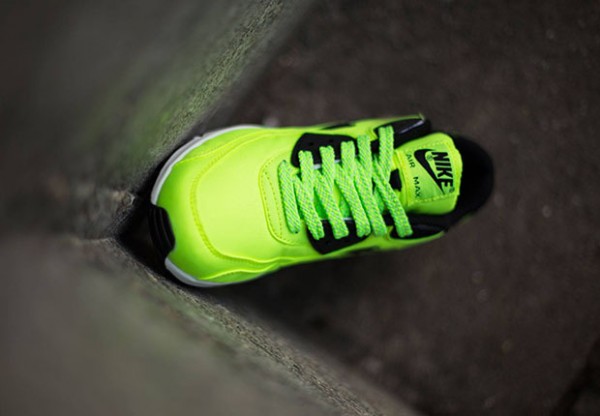 Nike Air Max 90 FB GS - Volt / Black - Electric Green - Liquid Lime 3