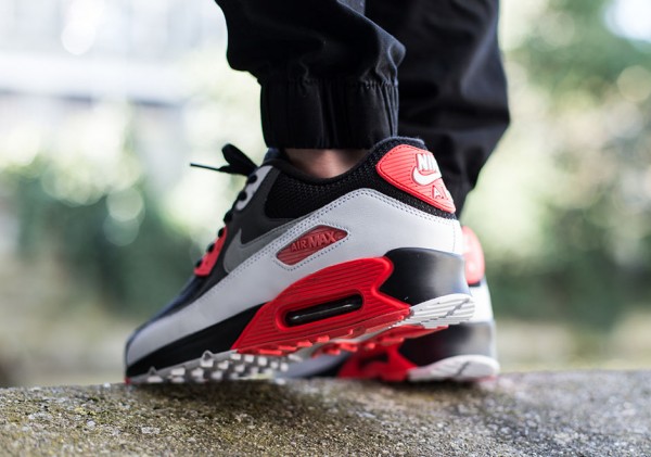 Nike Air Max 90 "Reverse Infrared" 3