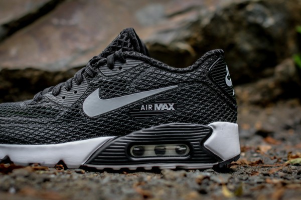 Nike Air Max 90 Ultra BR Plus QS - Black / Wolf Grey 2