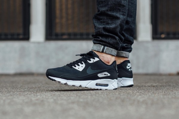 Nike Air Max 90 Ultra Essential - Black/Anthracite-White 2