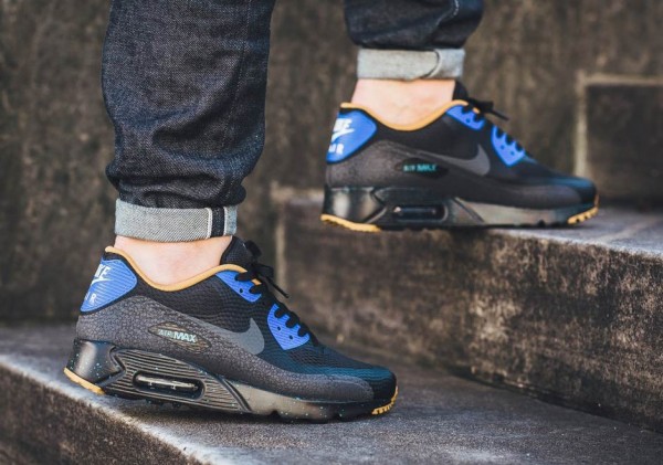 Nike Air Max 90 Ultra Essential - Black/Metallic Gold-Racer Blue 2