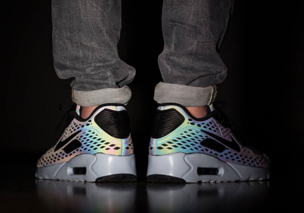 Nike Air Max 90 Ultra Moire "Iridescent" 4