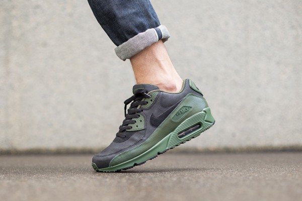 Nike Air Max 90 Winter “Carbon Green” 2