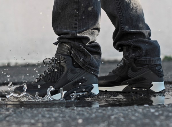 Nike Air Max 90 Winterized Sneakerboot “Black Reflective” 1