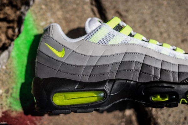 Nike Air Max 95 “Neon” 6