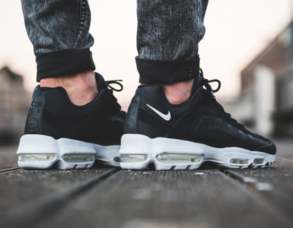 Nike Air Max 95 Ultra Essential - Black/White 3