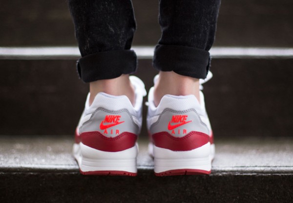 Nike Air Max Light GS - White / Gym Red - Wolf Grey 4