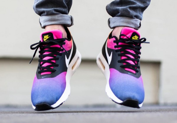 Nike Air Max Tavas - Black / White - Pink Pow - True Yellow 2