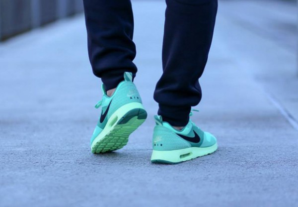 Nike Air Max Tavas – Green Glow 5