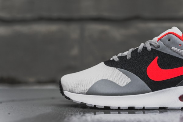 Nike Air Max Tavas - Grey / Bright Crimson 2