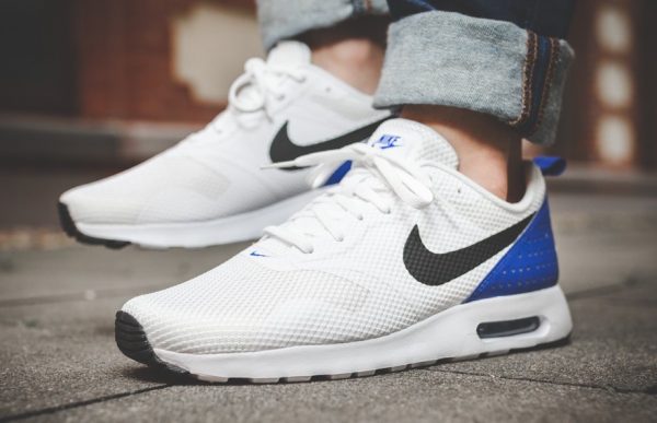 Nike Air Max Tavas - White/Black-Paramount Blue  2