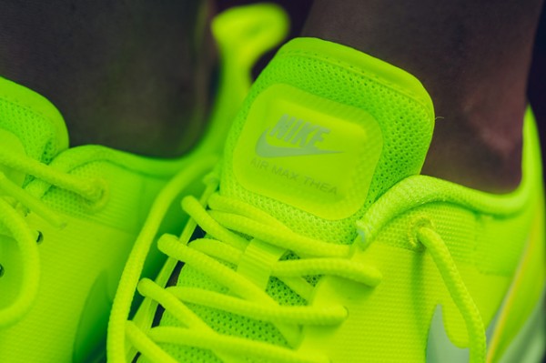 Nike Air Max Thea "Cyber" 4