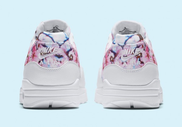 Nike WMNS Air Max 1 "Chery Blossom" 5