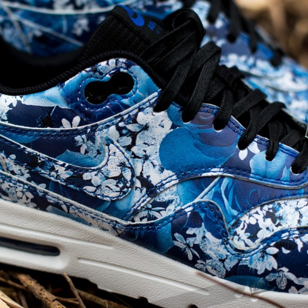 nike-wmns-air-max-1-ultra-lotc-qs-tokyo