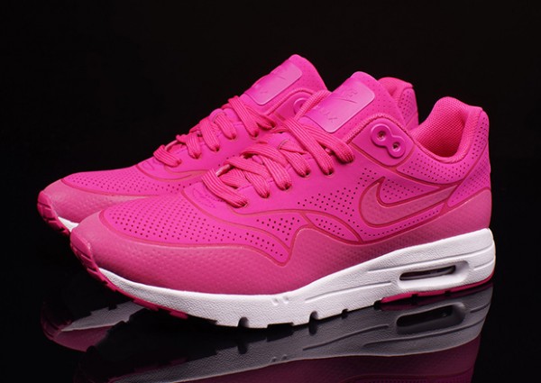 Nike WMNS Air Max 1 Ultra Moire “Fireberry” 2