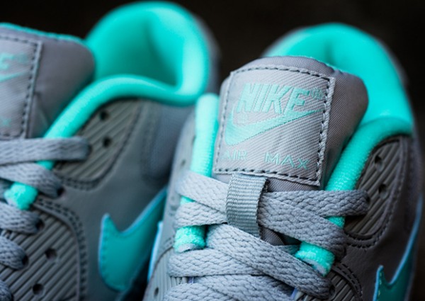 Nike WMNS Air Max 90 – Silver / Hyper Turquoise 3