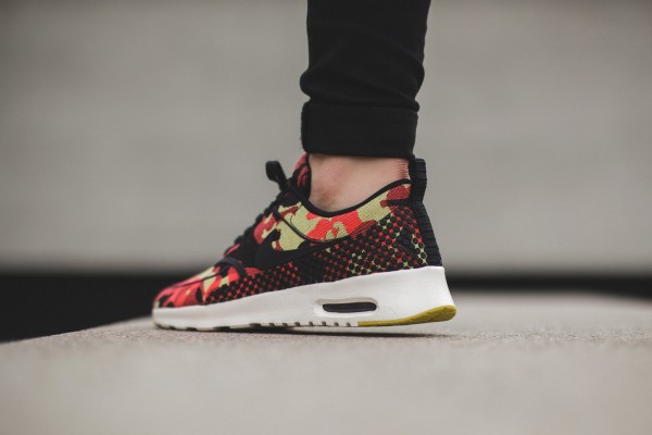 Nike WMNS Air Max Thea JCRD PRM - Bright Citron / Black - Noble Purple 3