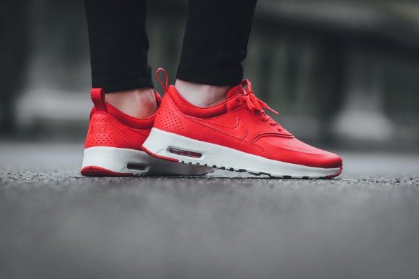 Nike WMNS Air Max Thea Premium - Universty Red/Sail-White 2