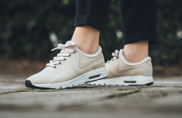 Nike WMNS Air Max Zero - Light Orewood Brown/Oatmeal-White-Black 2