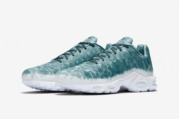 nikelab-air-max-plus-le-requin-1