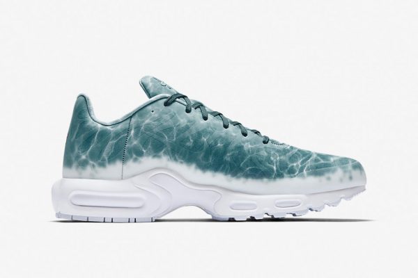 nikelab-air-max-plus-le-requin-3